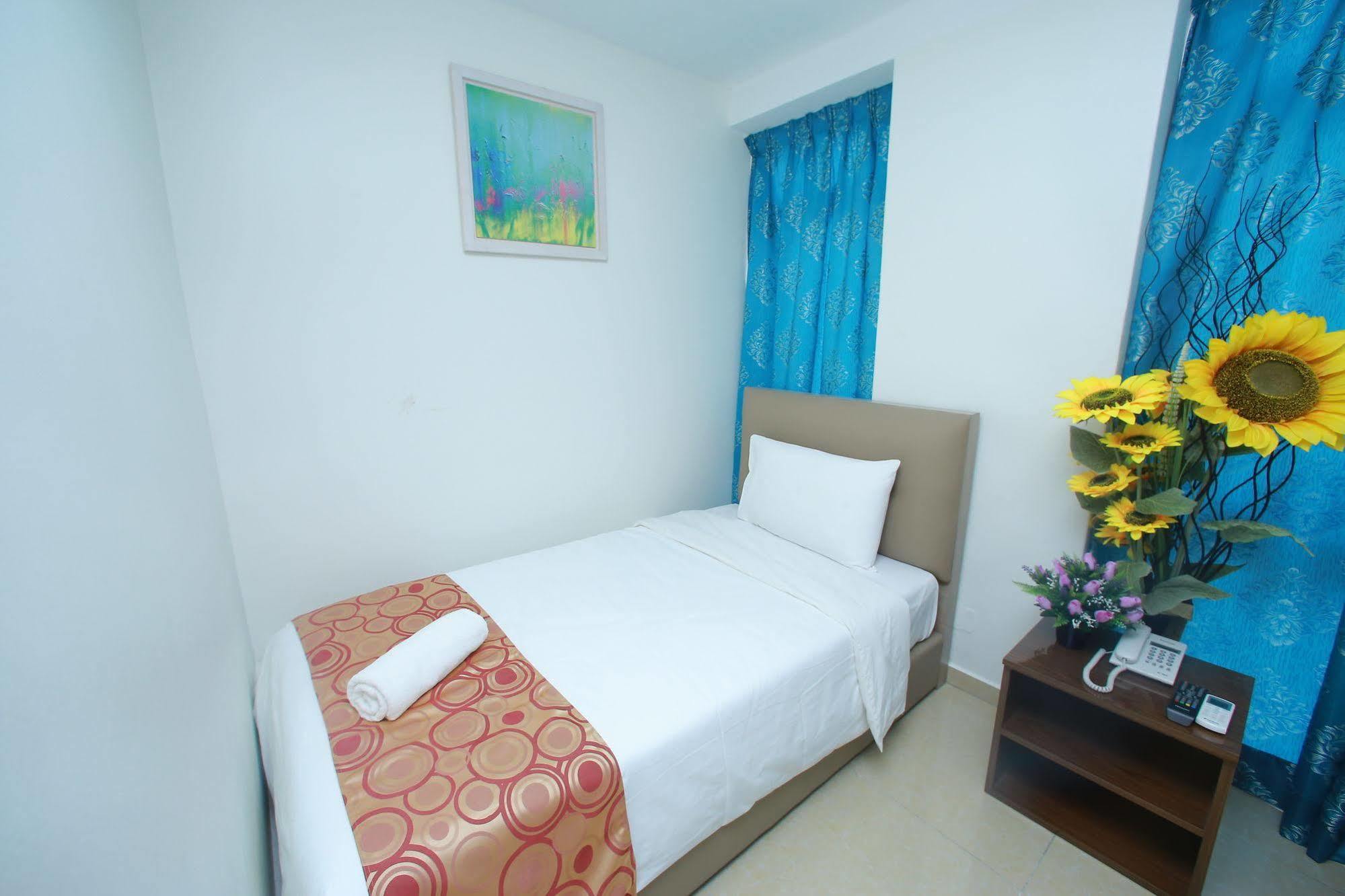Hotel Gulshan Ampang  Esterno foto